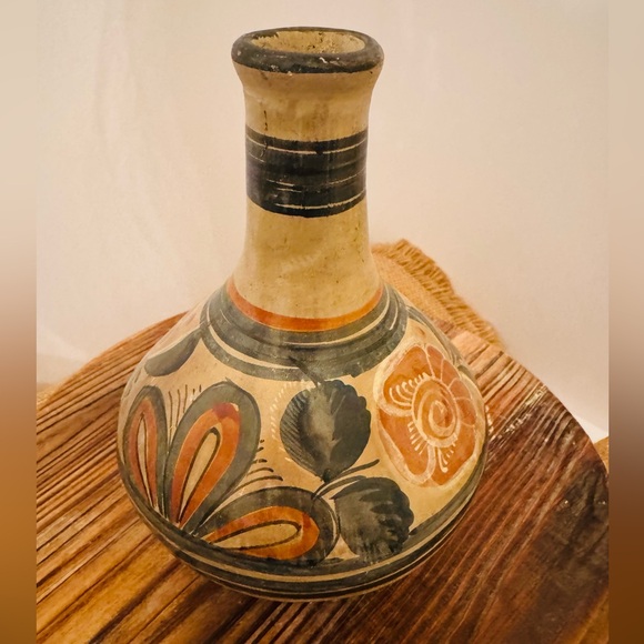 Vintage Tonala Mexican Pottery Vase - Picture 12 of 12